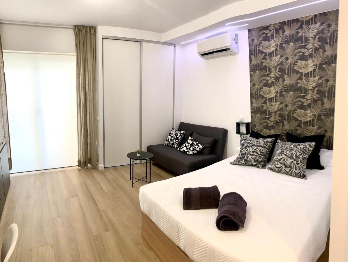Apartamento Premium Con Piscina - Recepcion 24 Hs เบนัลมาเดนา ภายนอก รูปภาพ