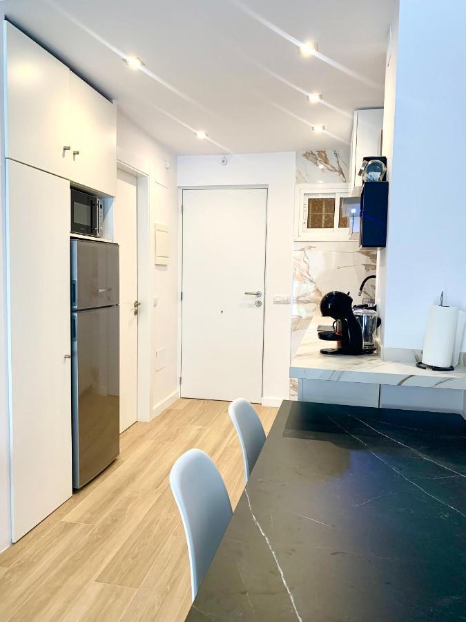 Apartamento Premium Con Piscina - Recepcion 24 Hs เบนัลมาเดนา ภายนอก รูปภาพ